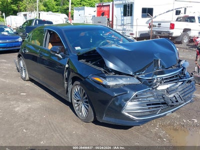 TOYOTA AVALON 2022