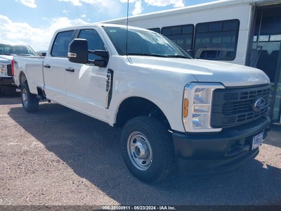 FORD F-350 2024