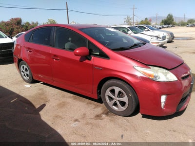 TOYOTA PRIUS 2014