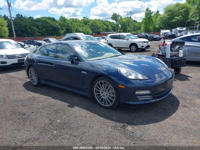 PORSCHE PANAMERA 2011