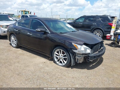 NISSAN MAXIMA 2011