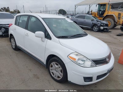 NISSAN VERSA 2010