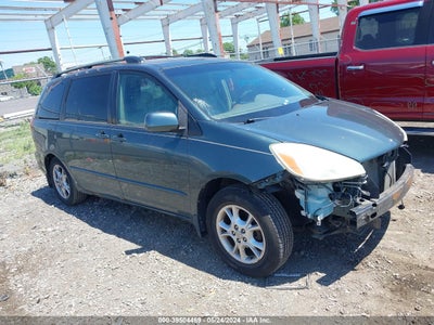 TOYOTA SIENNA 2005