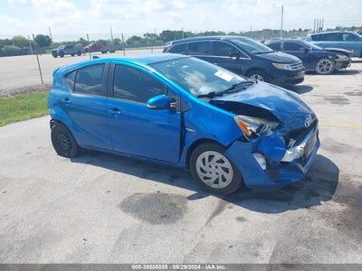 TOYOTA PRIUS C 2016