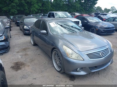 INFINITI JOURNEY 2012