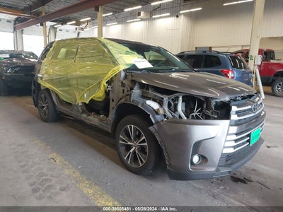 TOYOTA HIGHLANDER 2017