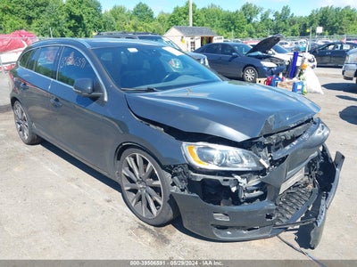 VOLVO V60 2015