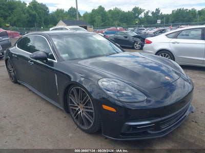 PORSCHE PANAMERA 2018
