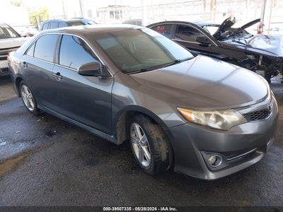 TOYOTA CAMRY 2013