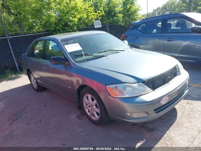 TOYOTA AVALON 2002