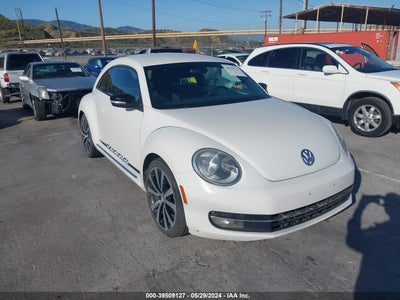 VOLKSWAGEN BEETLE 2012