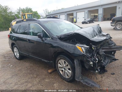 SUBARU OUTBACK 2017