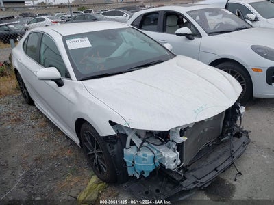 TOYOTA CAMRY 2023