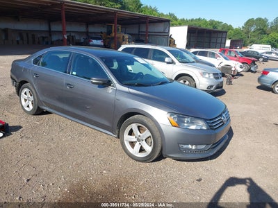 VOLKSWAGEN PASSAT 2015