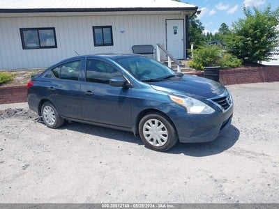 Nissan Versa 2016