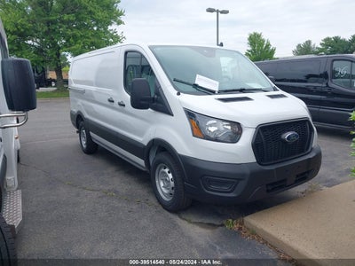 Ford Transit-150 2024