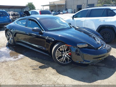 PORSCHE TAYCAN 2023
