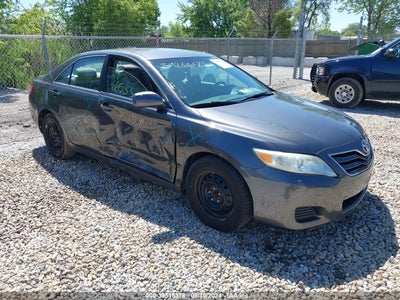 TOYOTA CAMRY 2010