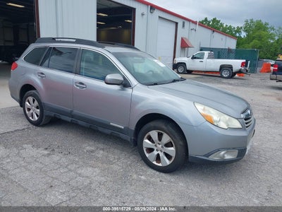SUBARU OUTBACK 2011