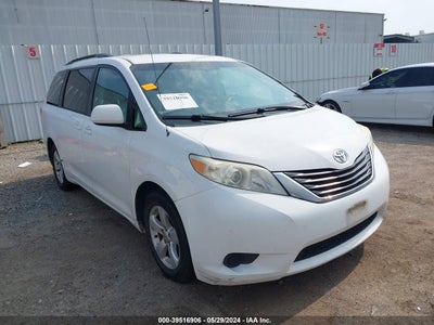 TOYOTA SIENNA 2014