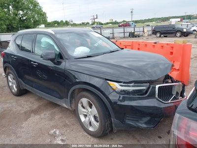 VOLVO XC40 2020