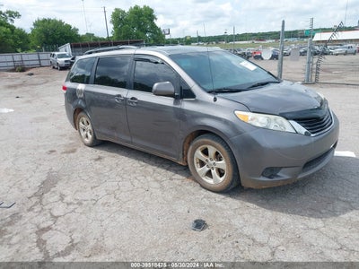 Toyota Sienna 2013