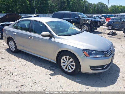 VOLKSWAGEN PASSAT 2013