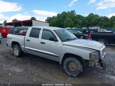 DODGE DAKOTA 2006