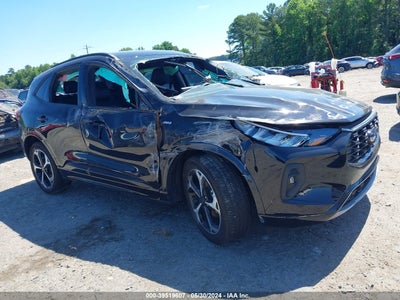FORD ESCAPE 2023