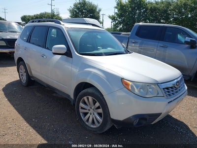 SUBARU FORESTER 2011