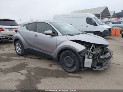 TOYOTA C-HR 2019