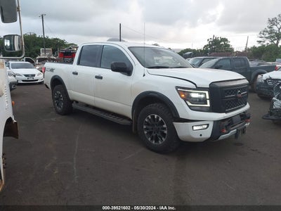 NISSAN TITAN 2021