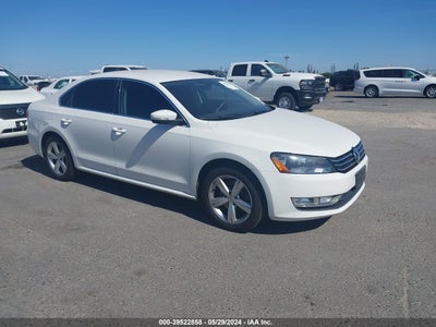 VOLKSWAGEN PASSAT 2015