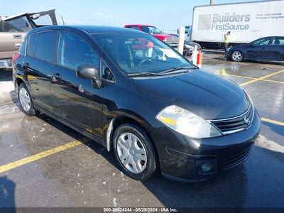 NISSAN VERSA 2011