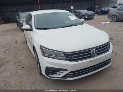 VOLKSWAGEN PASSAT 2017