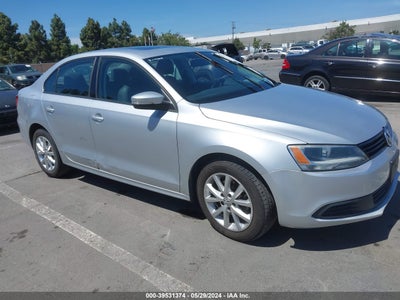 VOLKSWAGEN JETTA 2011
