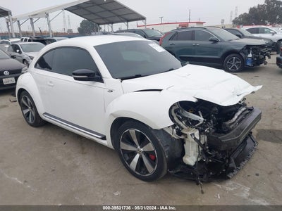 VOLKSWAGEN BEETLE 2014