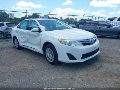 TOYOTA CAMRY 2012
