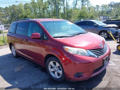 TOYOTA SIENNA 2011