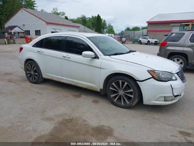 CHRYSLER 200 2012