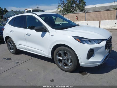 FORD ESCAPE 2023