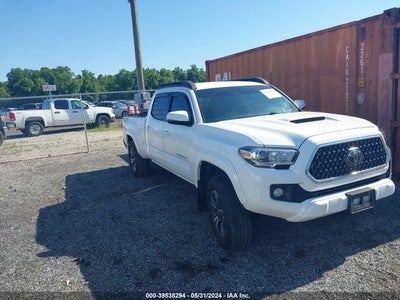 TOYOTA TACOMA 2018