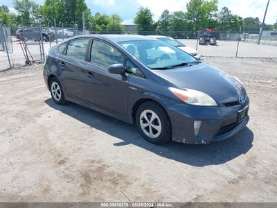 TOYOTA PRIUS 2014