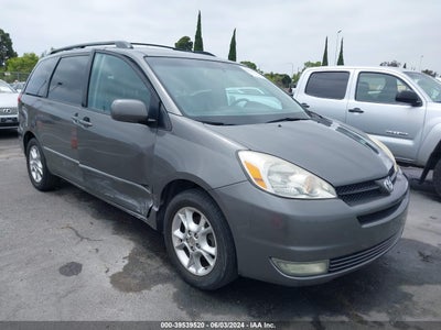TOYOTA SIENNA 2005