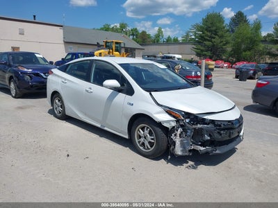 TOYOTA PRIUS PRIME 2021