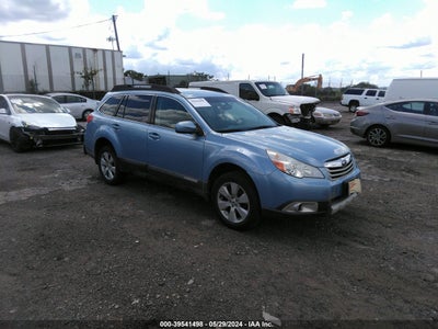 SUBARU OUTBACK 2012