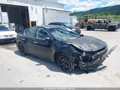 NISSAN MAXIMA 2010