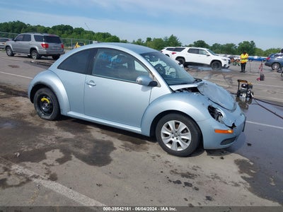 VOLKSWAGEN NEW BEETLE 2009