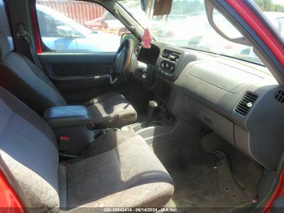NISSAN XTERRA 2001