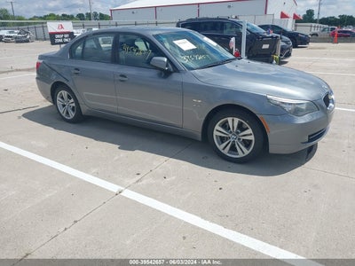 BMW 528I 2010
